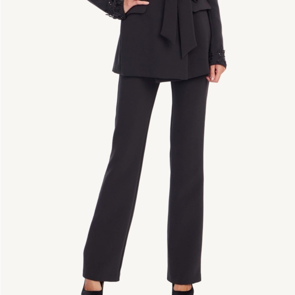 Badgley Mischka NWT Black Slim Fit Bootcut Pant